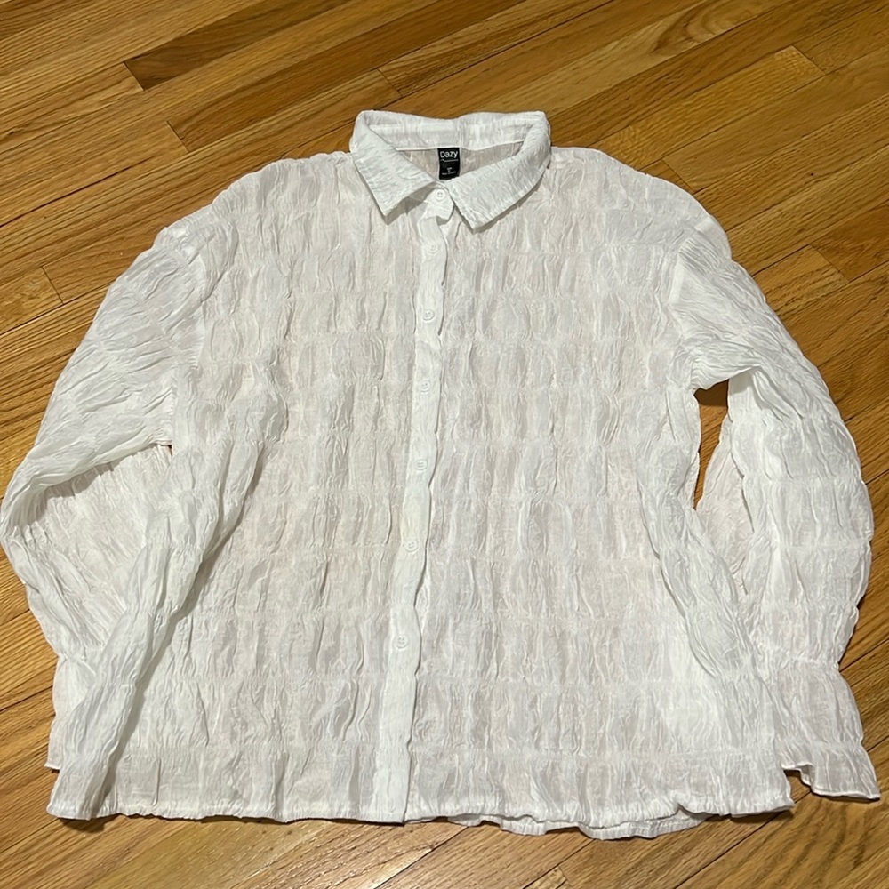 Dazy men's white crumbled dress shirt